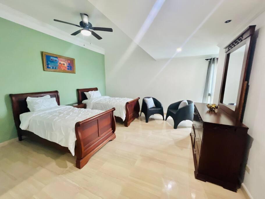 Beach Front Penthouse In Exclusive Tower Santo Domingo Esterno foto